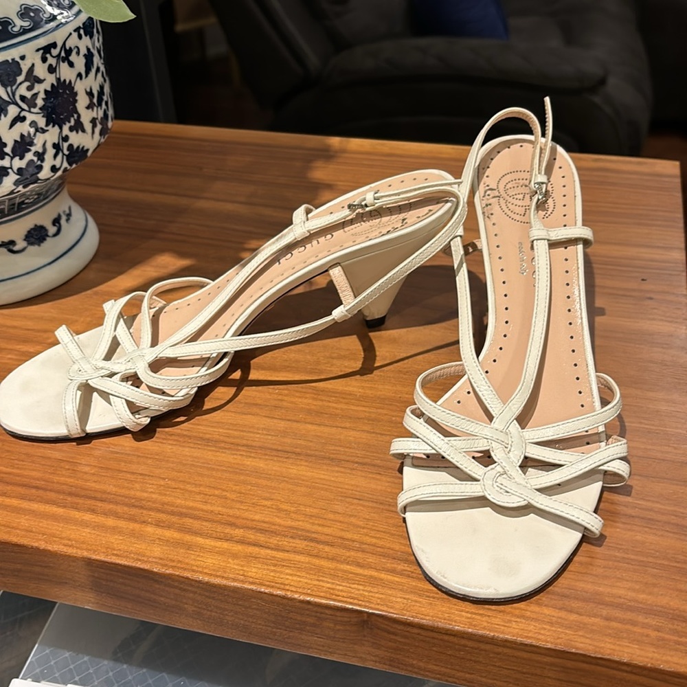 Gucci Slingbacks - Picture 2 of 7